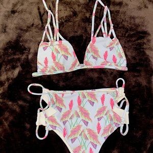 Acacia Vintage Hawai’i Set